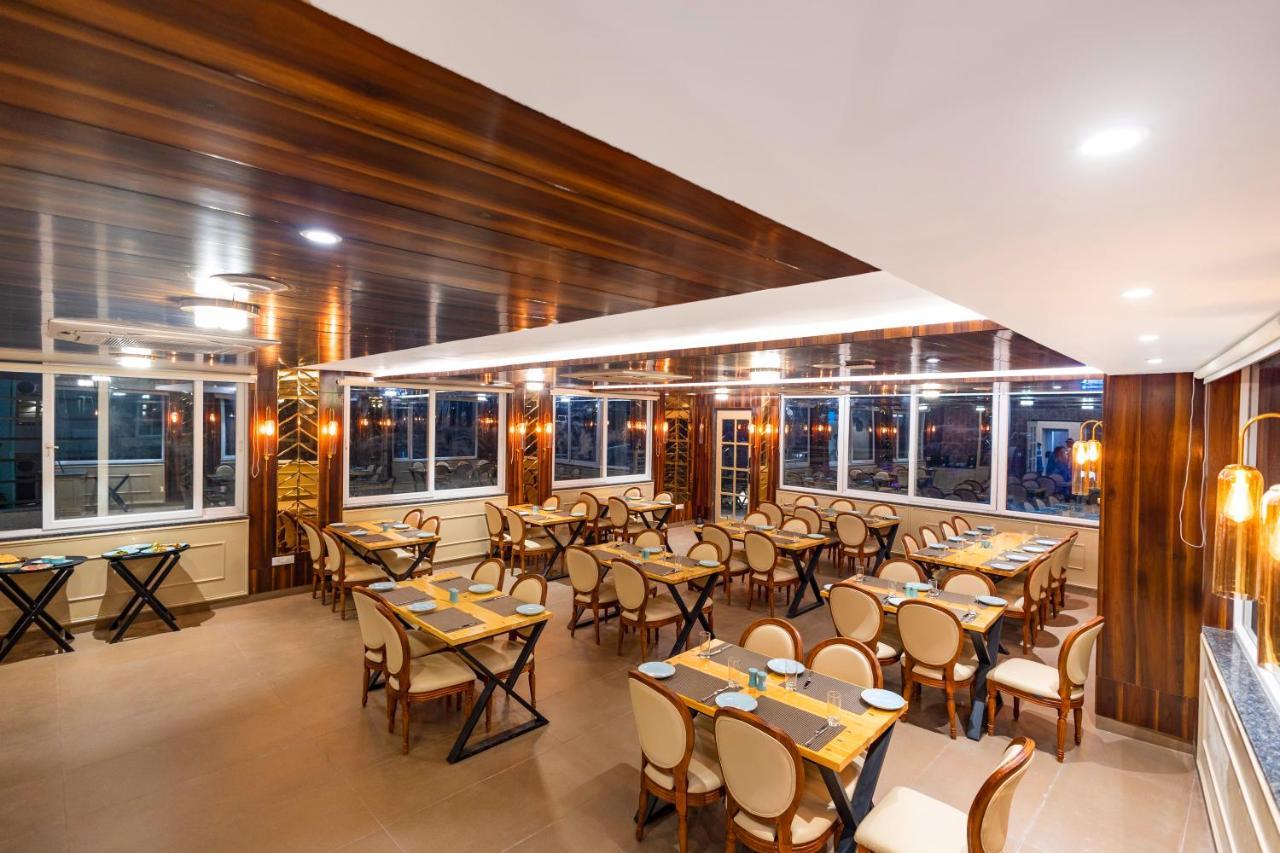 Pride Hotel And Resort Rishīkesh Buitenkant foto